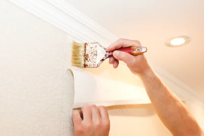 Pose de papier peint à Berchères-sur-Vesgre — revêtements muraux et toiles de verre
